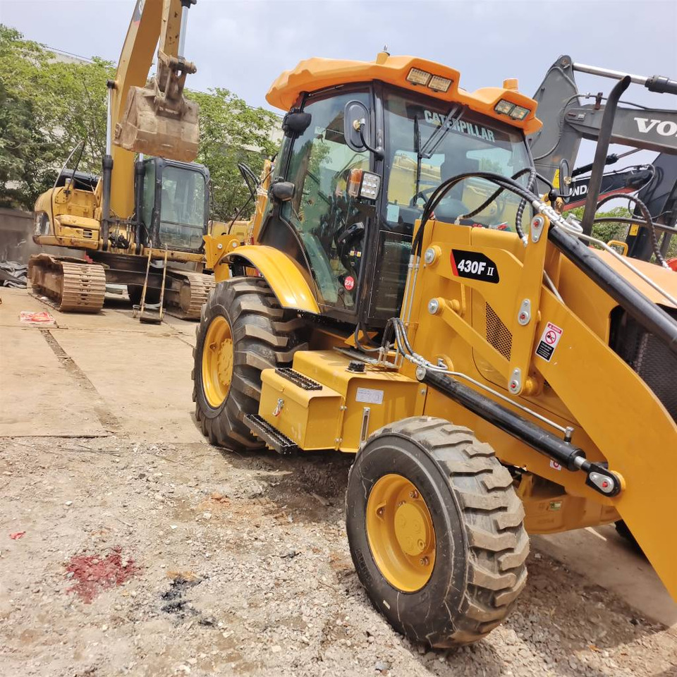 CAT 430 F 100% New - Buldoexcavator: Foto 1 CAT 430 F 100% New - Buldoexcavator: Foto 1