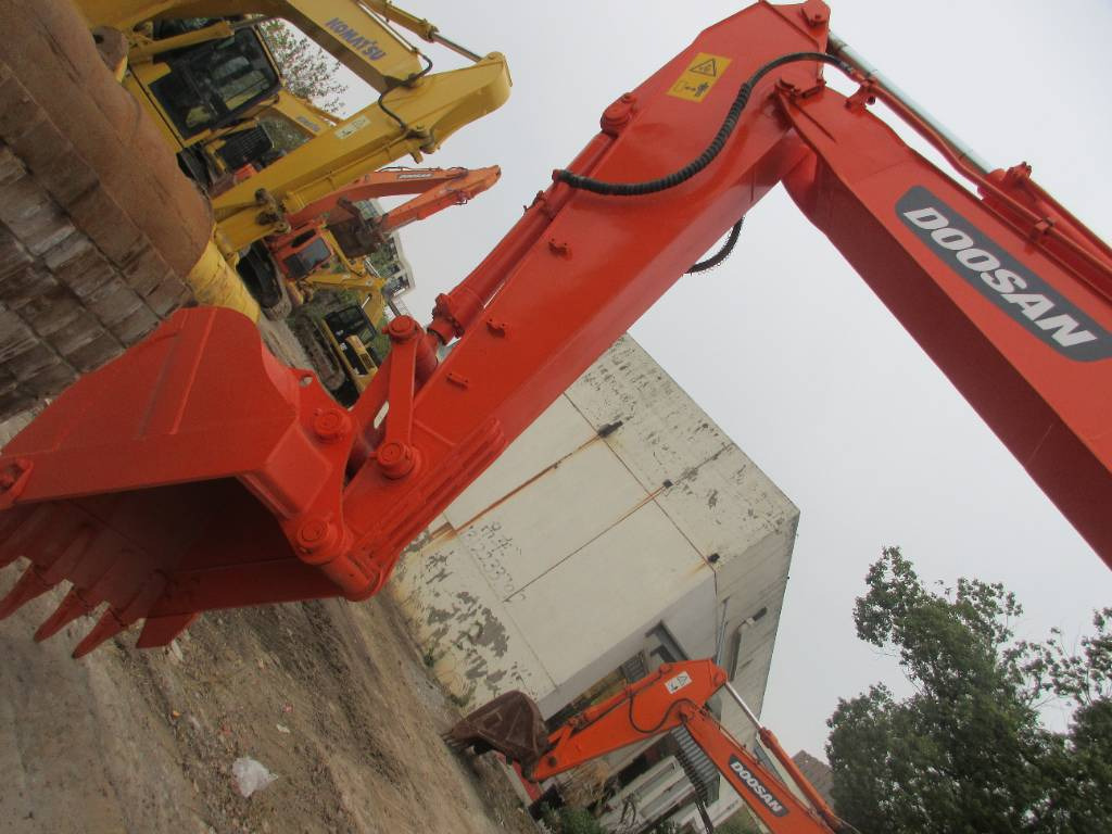 Doosan DH 150 LC-7 - Excavator pe roţi: Foto 2 Doosan DH 150 LC-7 - Excavator pe roţi: Foto 2