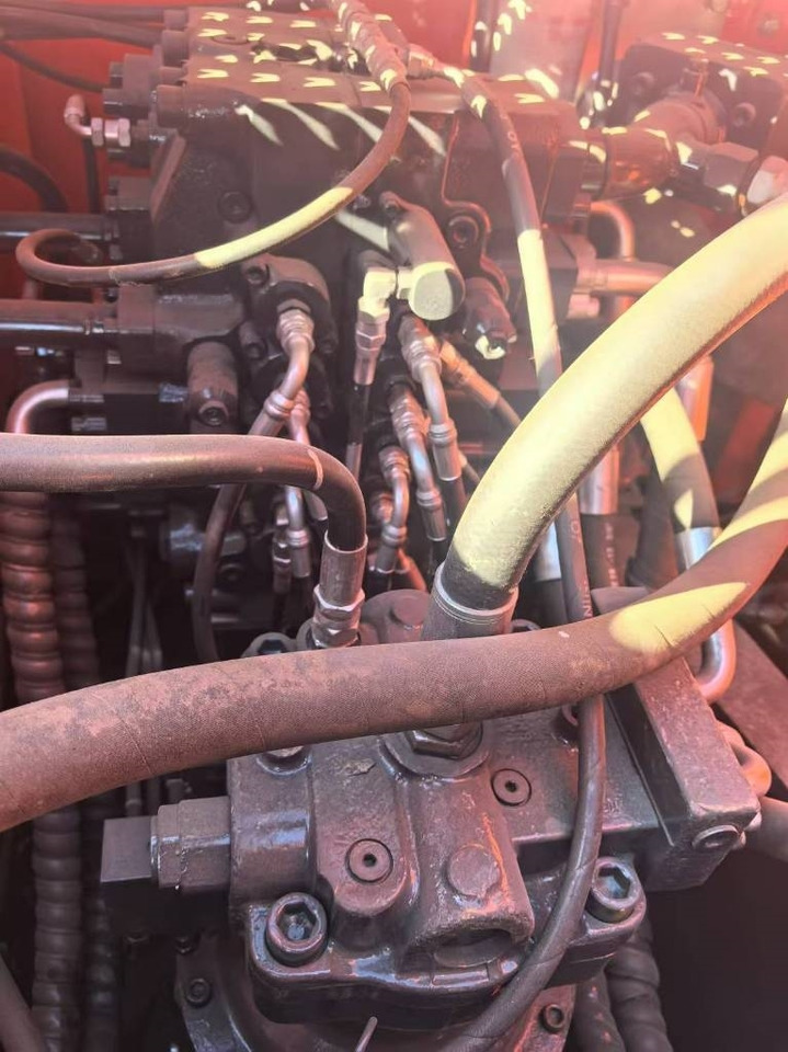 Excavator pe şenile Doosan DX 225 LC: Foto 7