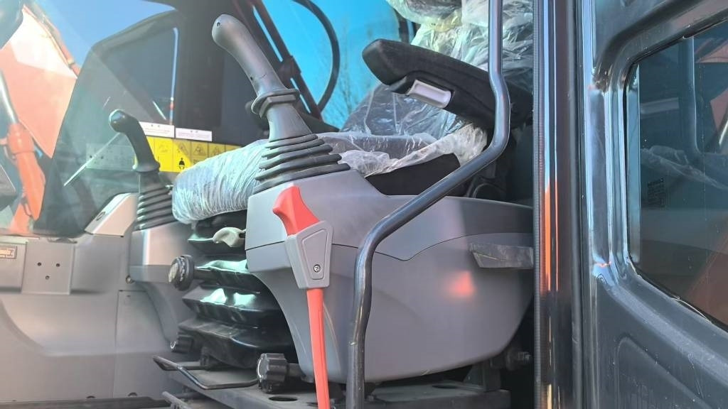 Excavator pe şenile Doosan DX 225 LC: Foto 11