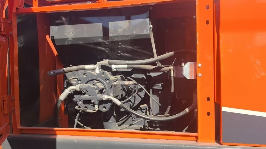 Excavator pe şenile Doosan DX 225 LC: Foto 9