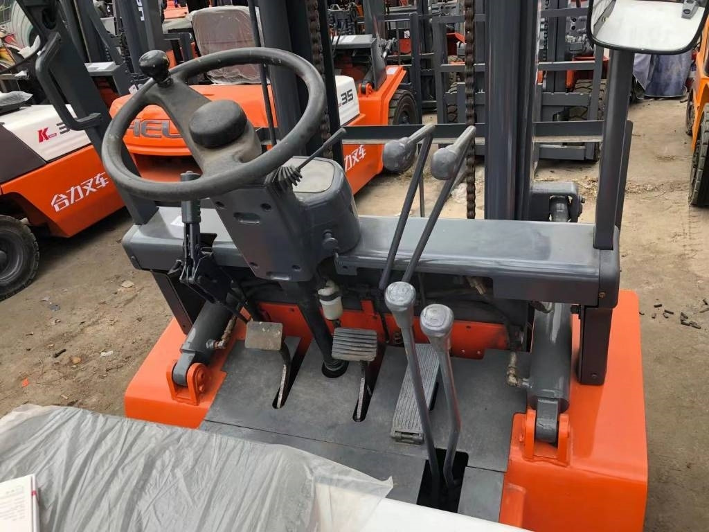 Heli FD 30 - Stivuitor diesel: Foto 5 Heli FD 30 - Stivuitor diesel: Foto 5