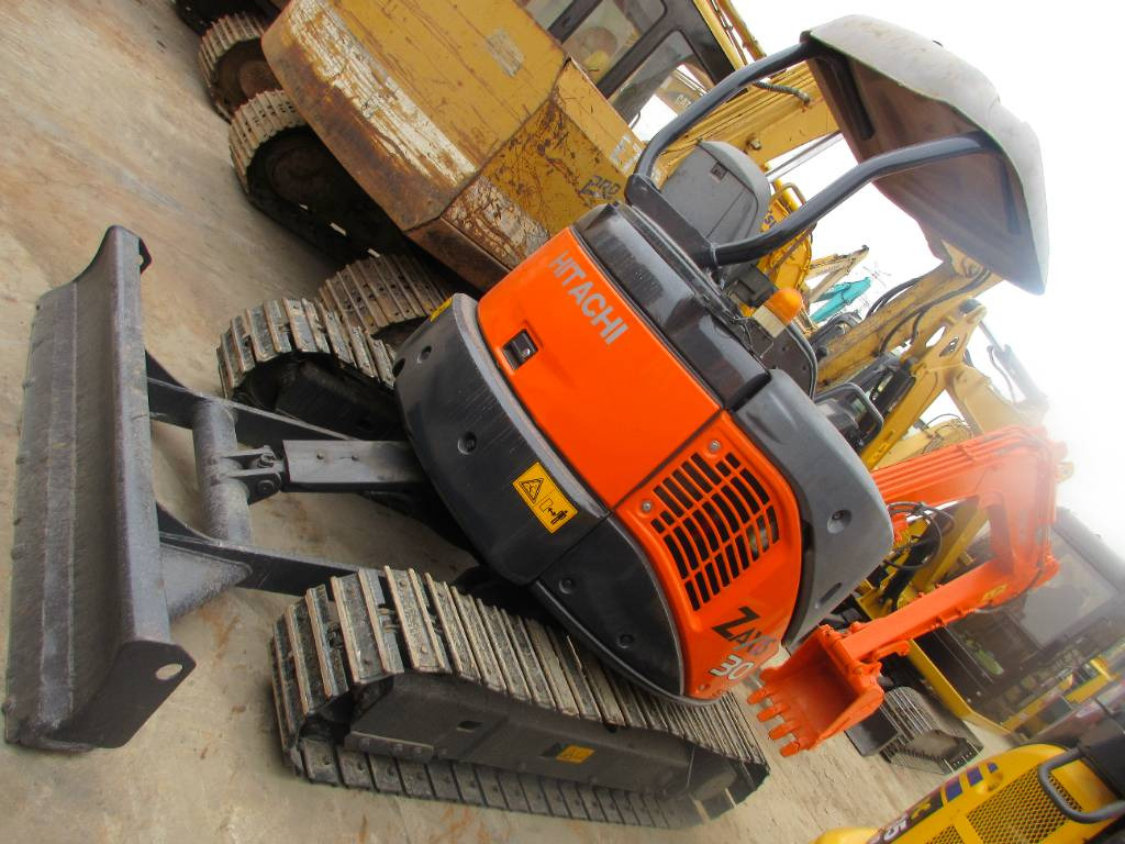 Hitachi ZX 30 U - Mini excavator: Foto 4 Hitachi ZX 30 U - Mini excavator: Foto 4