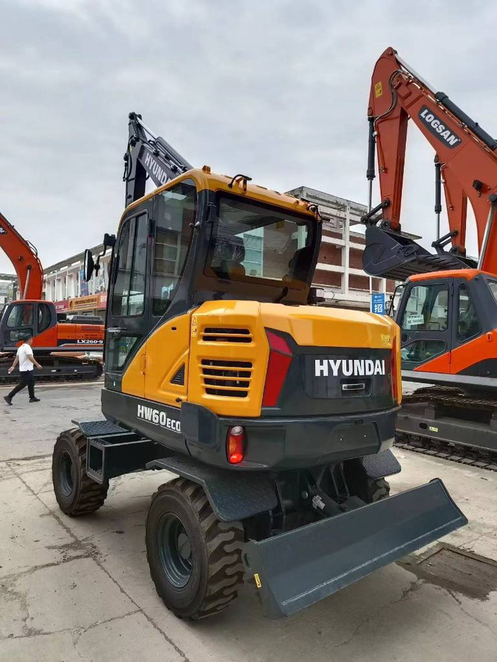 Hyundai 100% new Hyundai HW60ECO - Excavator pe roţi: Foto 1 Hyundai 100% new Hyundai HW60ECO - Excavator pe roţi: Foto 1