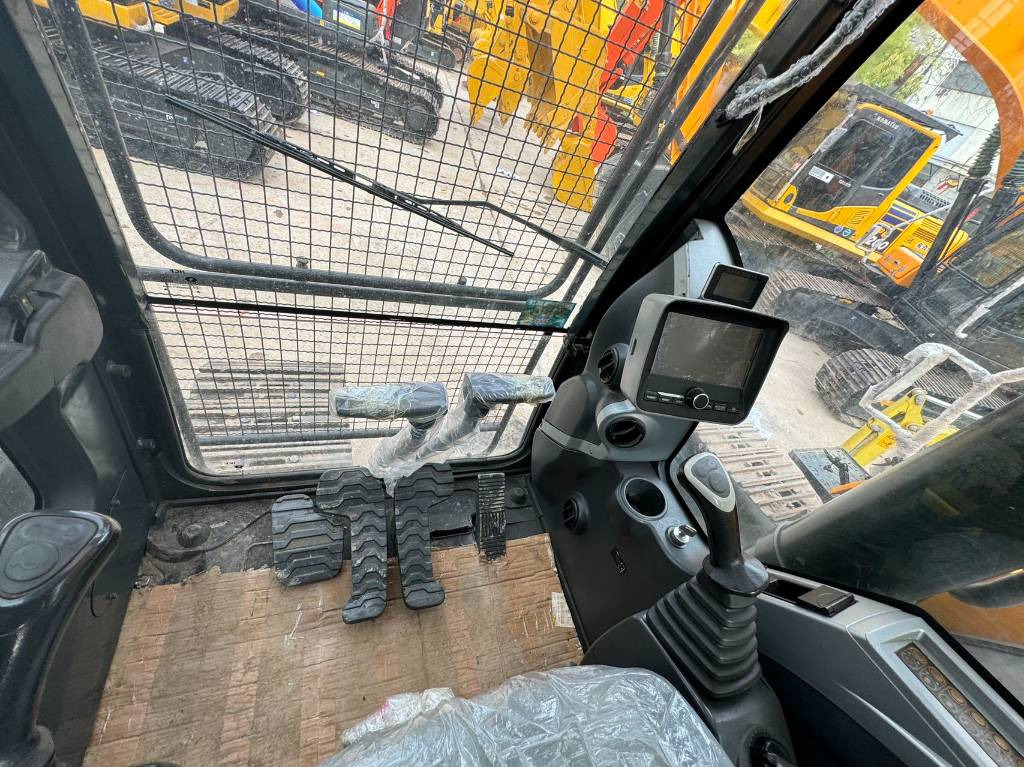 Hyundai 305LC-9S - Excavator pe şenile: Foto 4 Hyundai 305LC-9S - Excavator pe şenile: Foto 4