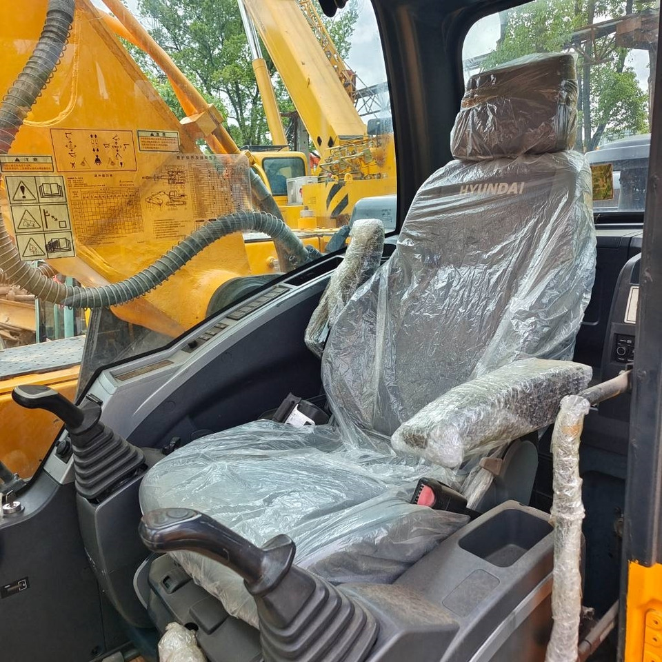 Hyundai 305LC - Excavator pe şenile: Foto 5 Hyundai 305LC - Excavator pe şenile: Foto 5