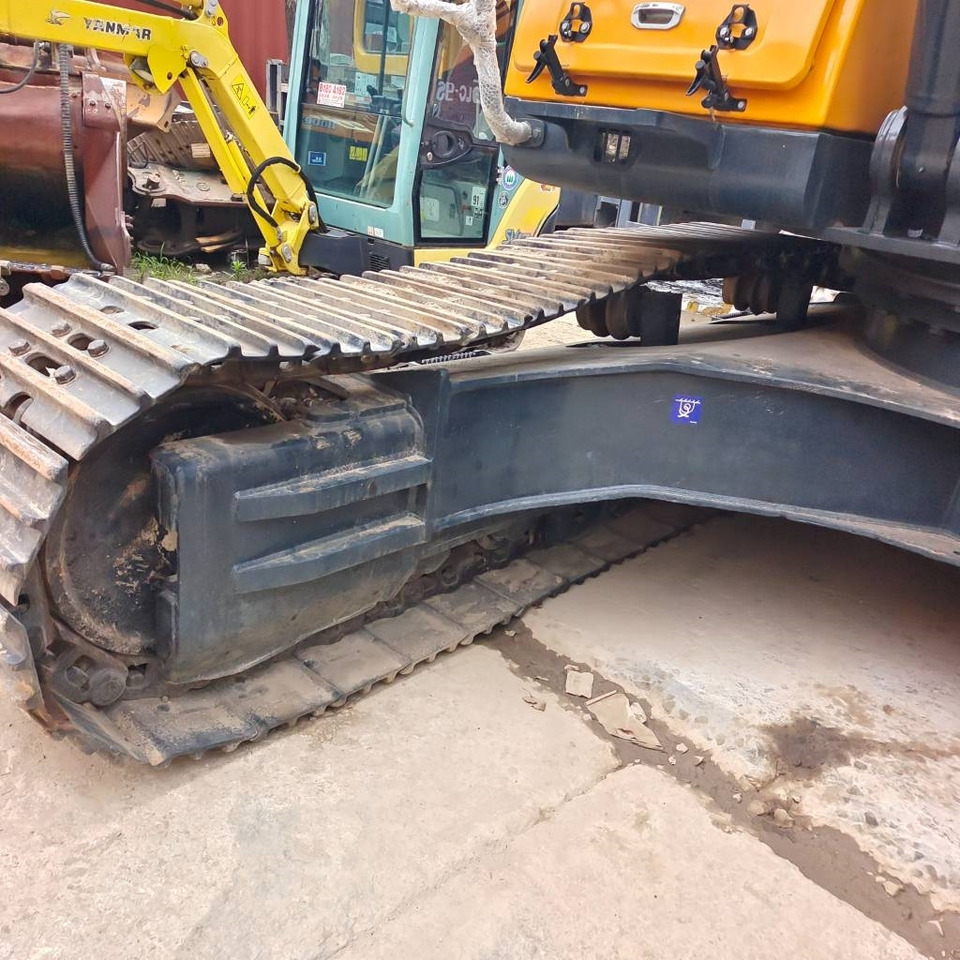 Hyundai 305LC - Excavator pe şenile: Foto 3 Hyundai 305LC - Excavator pe şenile: Foto 3