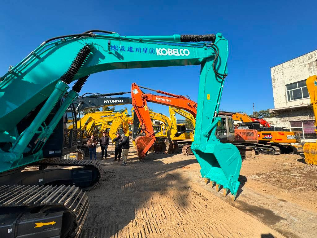 Kobelco SK 200-8 - Excavator pe şenile: Foto 5 Kobelco SK 200-8 - Excavator pe şenile: Foto 5