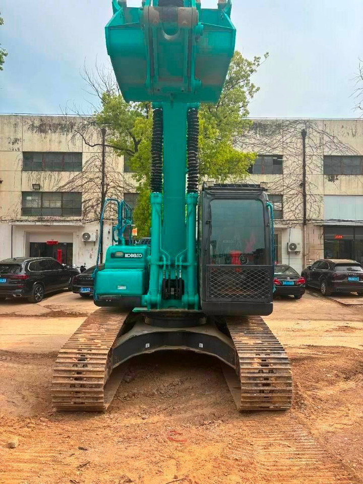 Kobelco SK 210 - Excavator pe şenile: Foto 4 Kobelco SK 210 - Excavator pe şenile: Foto 4