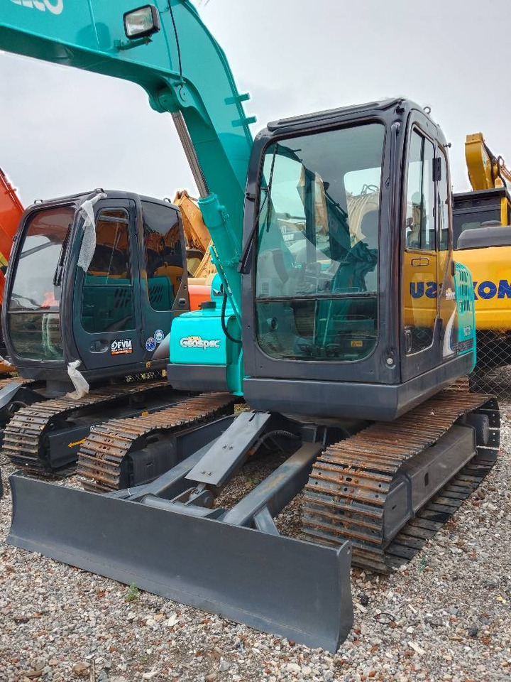 Kobelco SK 75 - Excavator pe şenile: Foto 2 Kobelco SK 75 - Excavator pe şenile: Foto 2