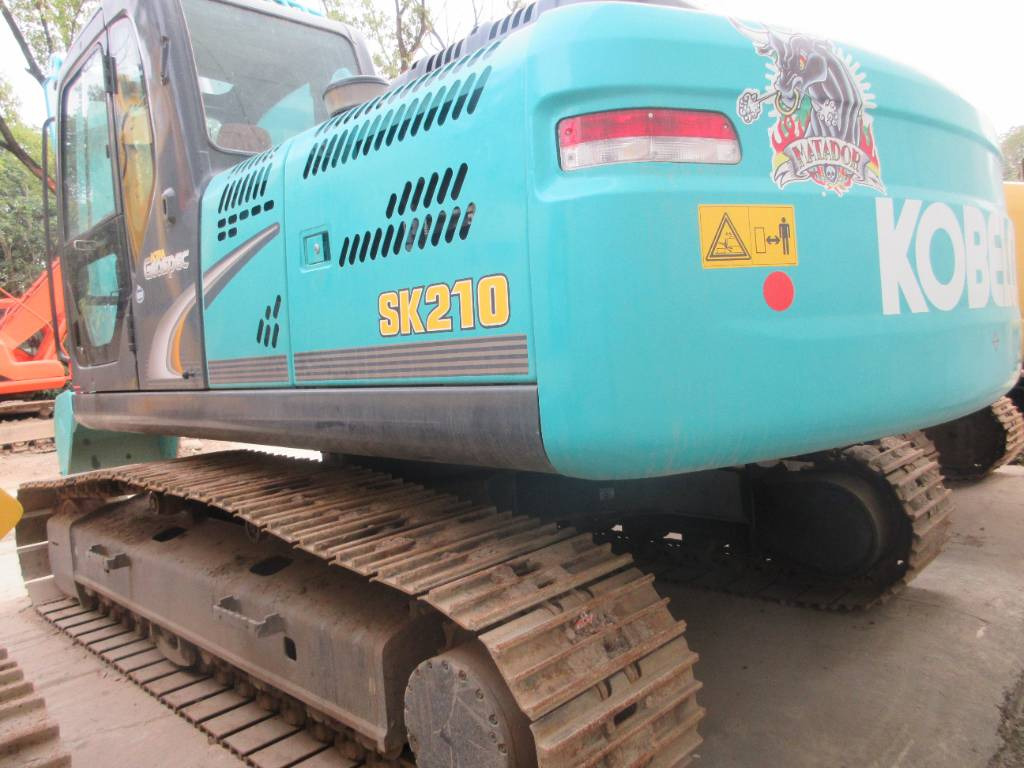 Kobelco kobeloc SK210 - Excavator pe şenile: Foto 1 Kobelco kobeloc SK210 - Excavator pe şenile: Foto 1