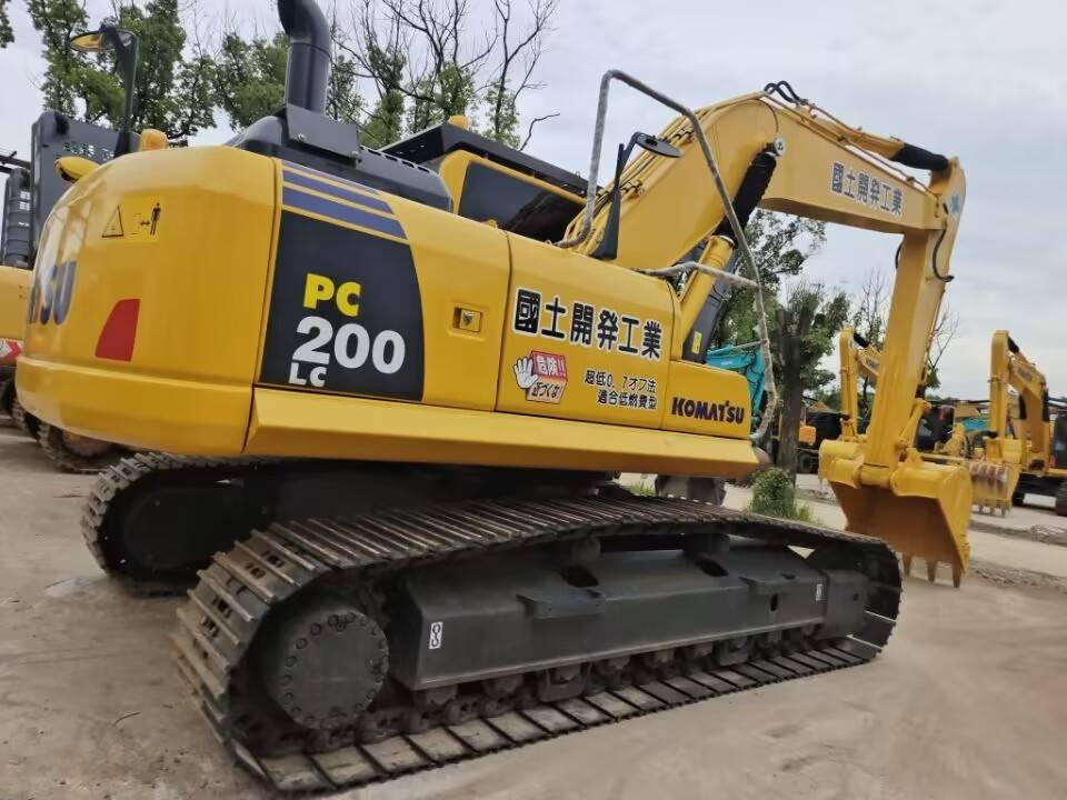 Komatsu PC 200 - Excavator pe şenile: Foto 1 Komatsu PC 200 - Excavator pe şenile: Foto 1