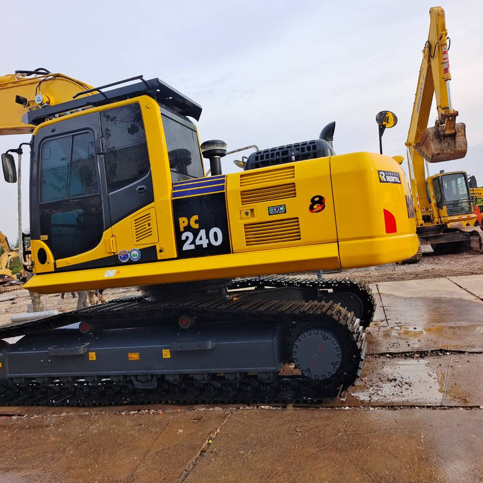 Komatsu PC 240 LC-8 - Excavator pe şenile: Foto 3 Komatsu PC 240 LC-8 - Excavator pe şenile: Foto 3