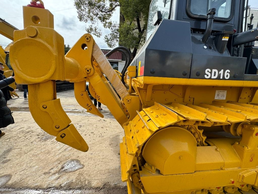 Shantui SD 16 - Buldozer: Foto 2 Shantui SD 16 - Buldozer: Foto 2