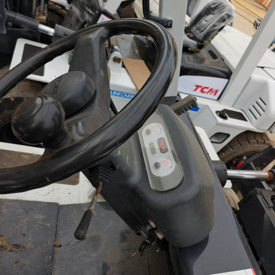 TCM FD 100 - Stivuitor diesel: Foto 5 TCM FD 100 - Stivuitor diesel: Foto 5