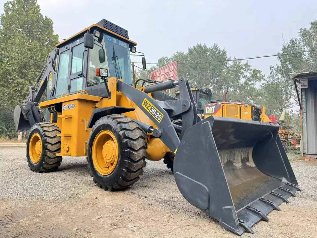 XCMG WZ 30-25 - Buldoexcavator: Foto 2 XCMG WZ 30-25 - Buldoexcavator: Foto 2