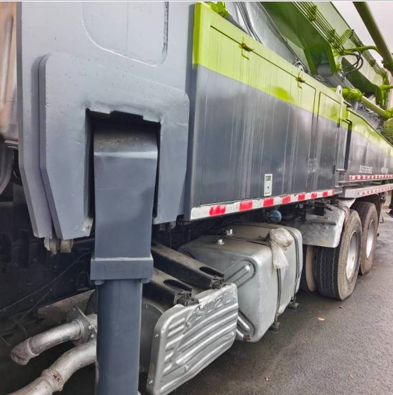 Zoomlion ZLJ5336 THBSE - Autopompă de beton: Foto 4 Zoomlion ZLJ5336 THBSE - Autopompă de beton: Foto 4