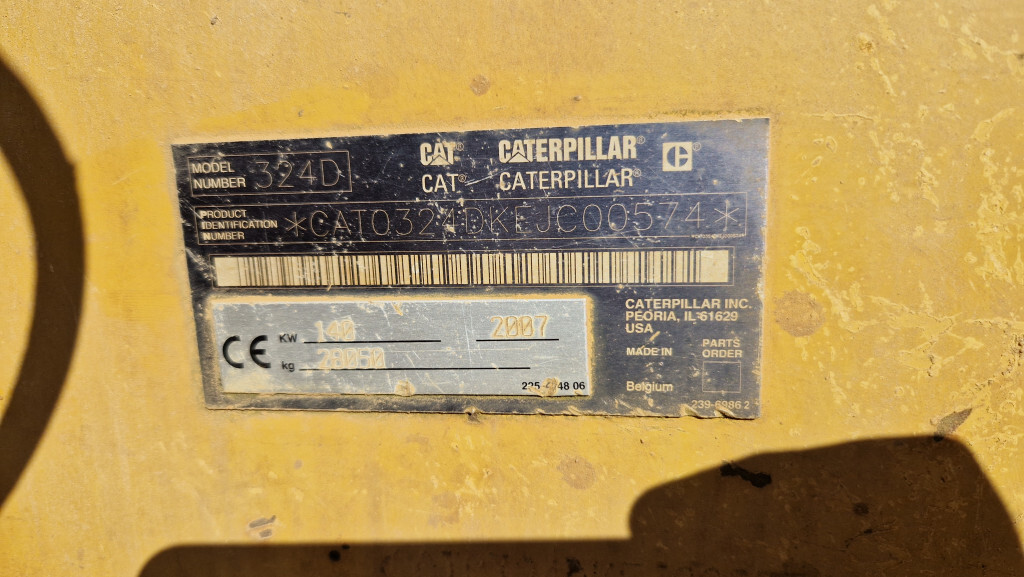CAT 324 D Zustand gut, deutsche Maschine 8016h original - Excavator pe şenile: Foto 3 CAT 324 D Zustand gut, deutsche Maschine 8016h original - Excavator pe şenile: Foto 3