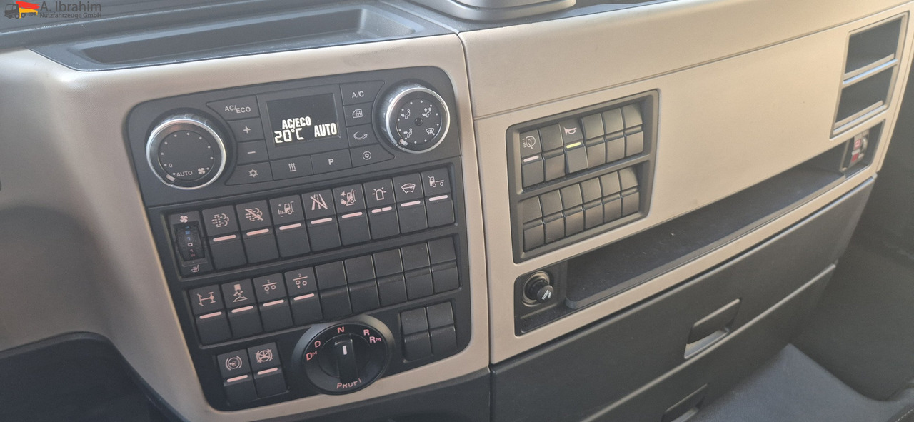 MAN TGX 18.500 Retarder | Standklima | XXL | 2x Tank | LED | deutsches Fahrzeug - Cap tractor: Foto 3 MAN TGX 18.500 Retarder | Standklima | XXL | 2x Tank | LED | deutsches Fahrzeug - Cap tractor: Foto 3