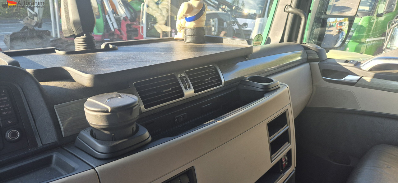 MAN TGX 18.500 Retarder | Standklima | XXL | 2x Tank | LED | deutsches Fahrzeug - Cap tractor: Foto 4 MAN TGX 18.500 Retarder | Standklima | XXL | 2x Tank | LED | deutsches Fahrzeug - Cap tractor: Foto 4