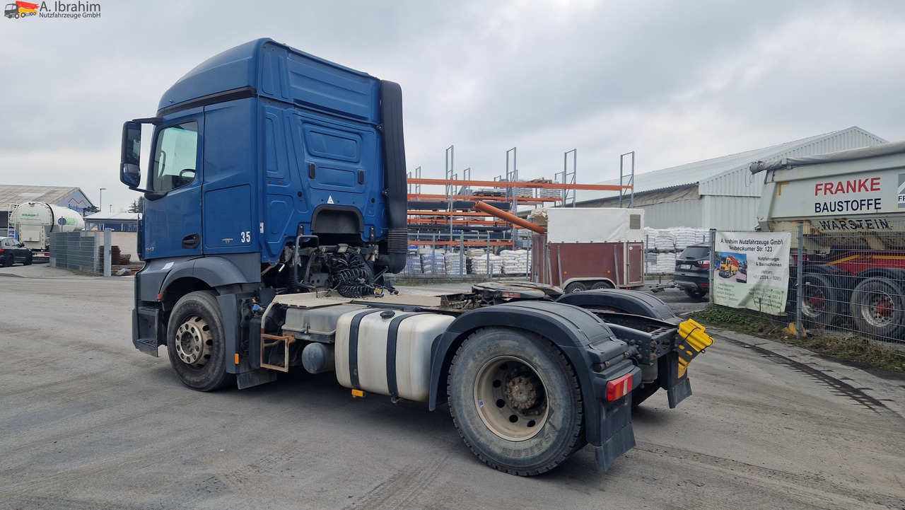 Mercedes-Benz 1843 Kipphydraulik, Standklima - Cap tractor: Foto 2 Mercedes-Benz 1843 Kipphydraulik, Standklima - Cap tractor: Foto 2