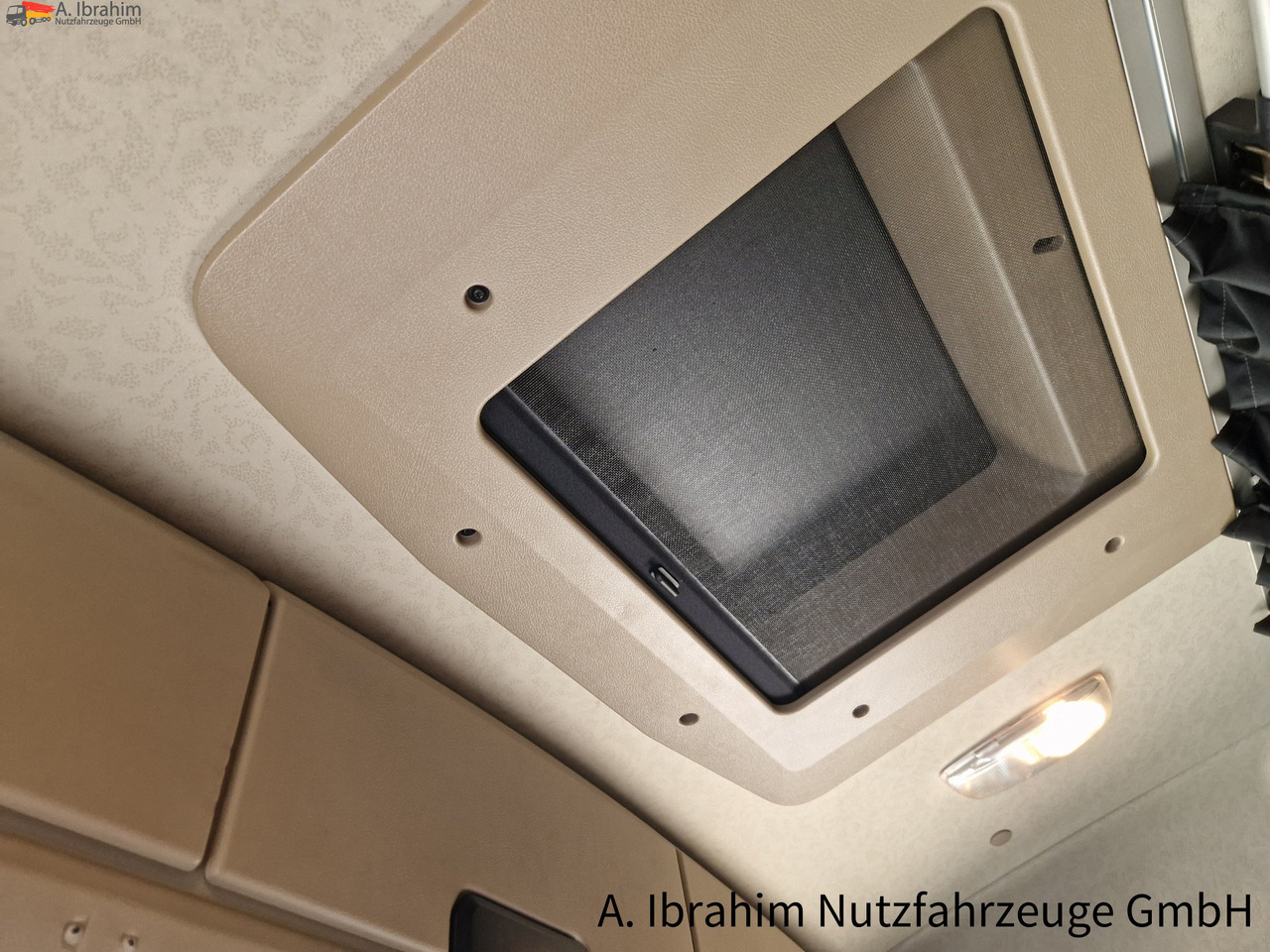 Mercedes-Benz 1843 Klima, Retarder Kipphydraulik - Cap tractor: Foto 4 Mercedes-Benz 1843 Klima, Retarder Kipphydraulik - Cap tractor: Foto 4