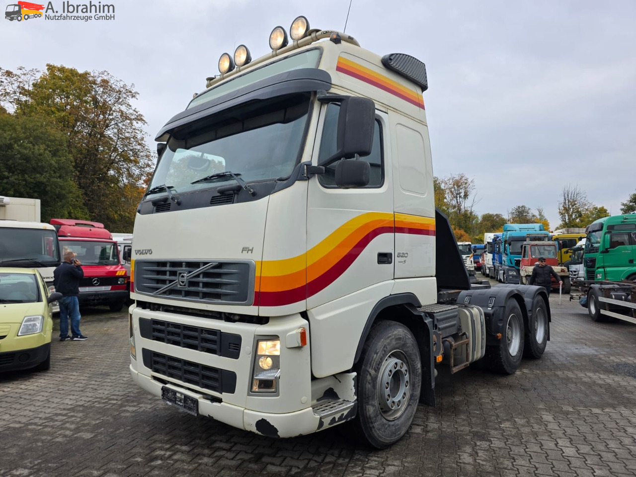 Volvo FH 520 | 6x4 | Schaltgetriebe | Blatt Blatt Klima | Trommelbremse | 3 Pedals - Cap tractor: Foto 1 Volvo FH 520 | 6x4 | Schaltgetriebe | Blatt Blatt Klima | Trommelbremse | 3 Pedals - Cap tractor: Foto 1