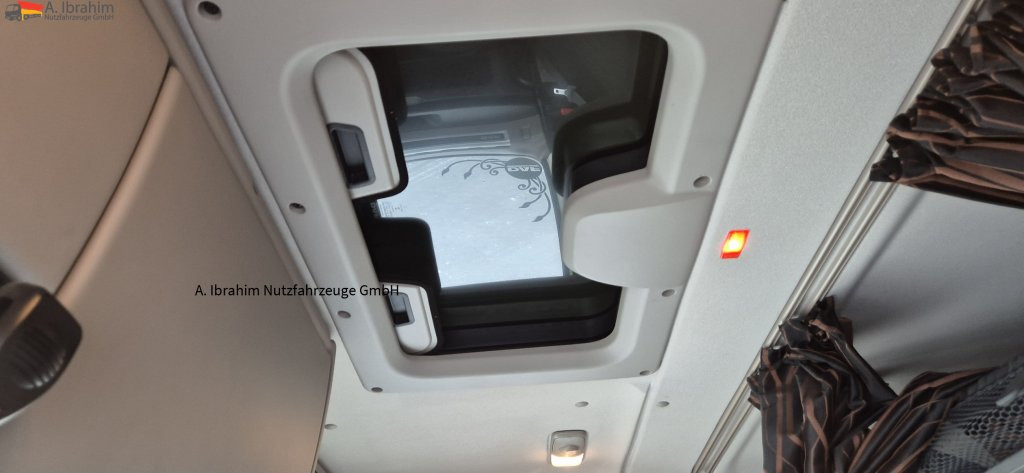 Daf XF 450 FAR 6x2, Liftachse Schiebeplane, Edscha - Camion cu prelată: Foto 4 Daf XF 450 FAR 6x2, Liftachse Schiebeplane, Edscha - Camion cu prelată: Foto 4