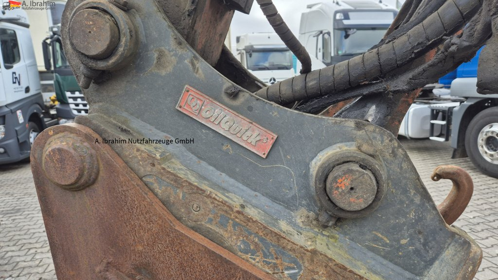 Hitachi 225 USLC - Excavator pe şenile: Foto 3 Hitachi 225 USLC - Excavator pe şenile: Foto 3