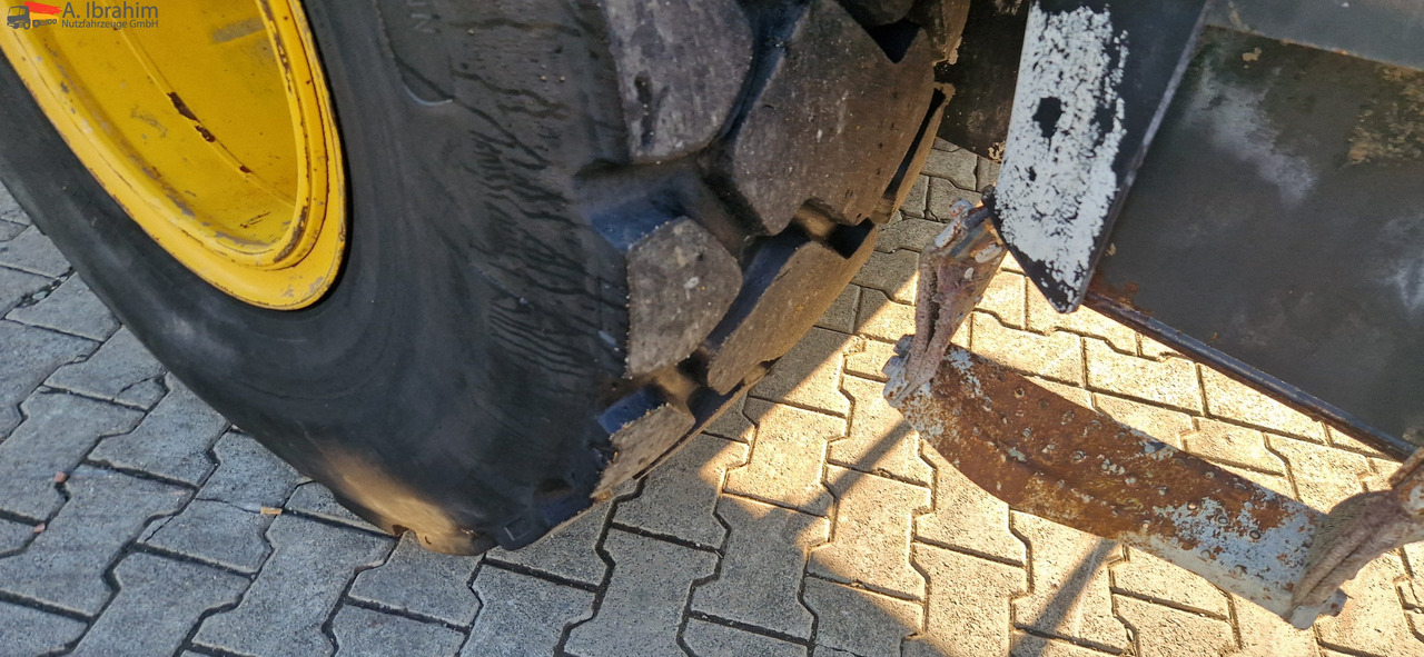 Komatsu WA 200 technisch ok. technische Wartung beim Komatsu Service - Încărcător frontal pe pneuri: Foto 2 Komatsu WA 200 technisch ok. technische Wartung beim Komatsu Service - Încărcător frontal pe pneuri: Foto 2