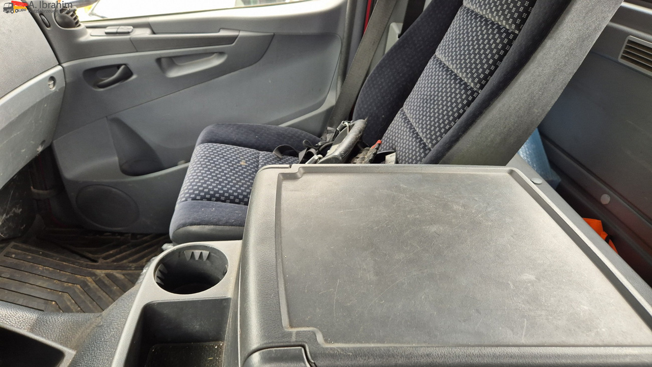 Mercedes-Benz 1829L mit Kran HIAB 111 Hiduo , Funk FB - Camion platformă, Camion cu macara: Foto 5 Mercedes-Benz 1829L mit Kran HIAB 111 Hiduo , Funk FB - Camion platformă, Camion cu macara: Foto 5