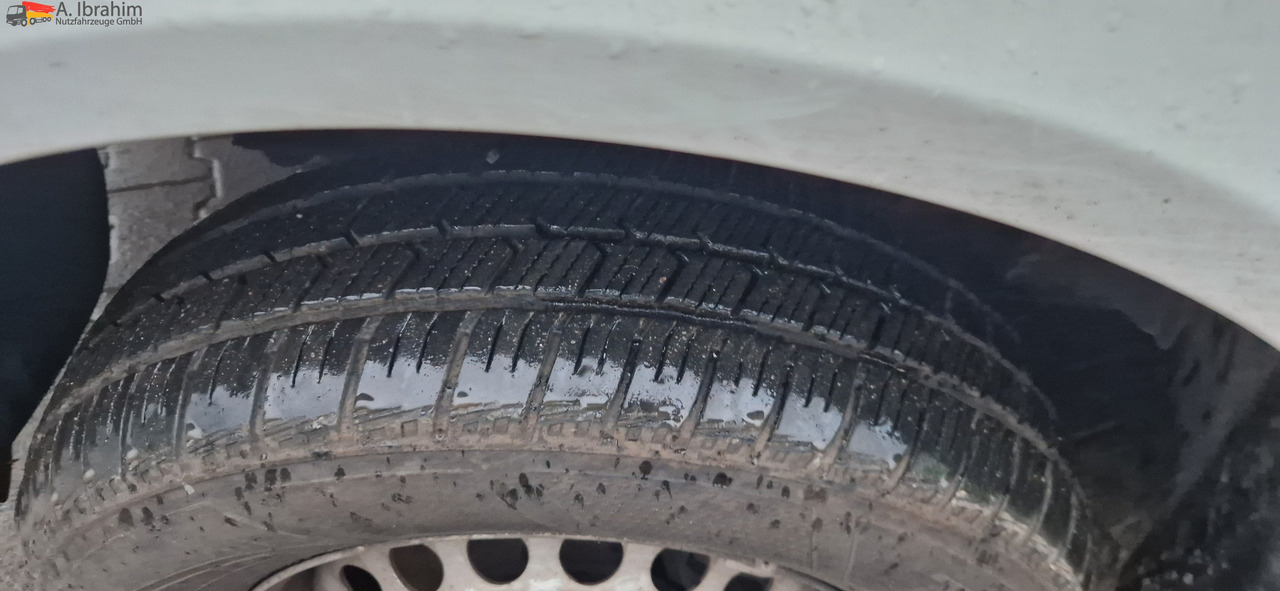 VW Crafter 2.0 L Diesel Zahnriemen, Wasserpumpe neu - Dubă: Foto 5 VW Crafter 2.0 L Diesel Zahnriemen, Wasserpumpe neu - Dubă: Foto 5