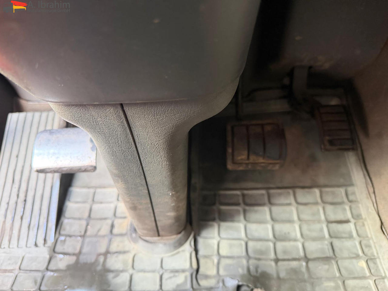 Volvo FH12-420 8x2 Fahrzeugpapiere Schweiz - Camion cu cârlig: Foto 2 Volvo FH12-420 8x2 Fahrzeugpapiere Schweiz - Camion cu cârlig: Foto 2