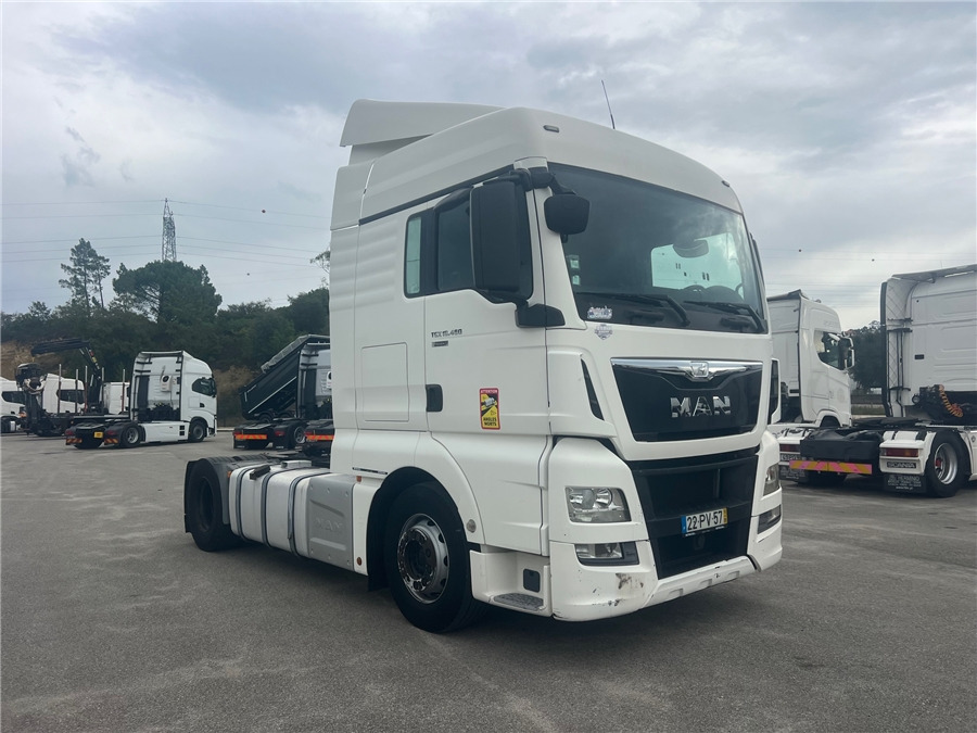 MAN TGX 18.480 / RETARDER - Cap tractor: Foto 3 MAN TGX 18.480 / RETARDER - Cap tractor: Foto 3