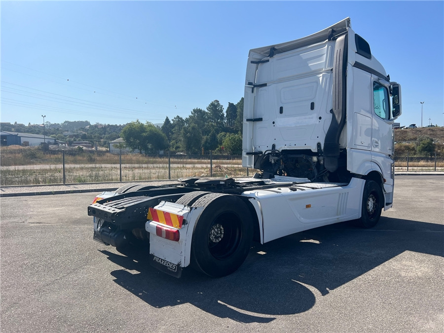 MERCEDES-BENZ ACTROS 1845 LS - Cap tractor: Foto 4 MERCEDES-BENZ ACTROS 1845 LS - Cap tractor: Foto 4