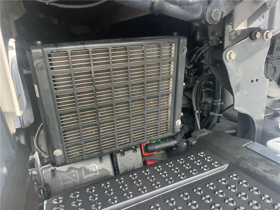 Cap tractor Scania R450 / RETARDER: Foto 11 Cap tractor Scania R450 / RETARDER: Foto 11