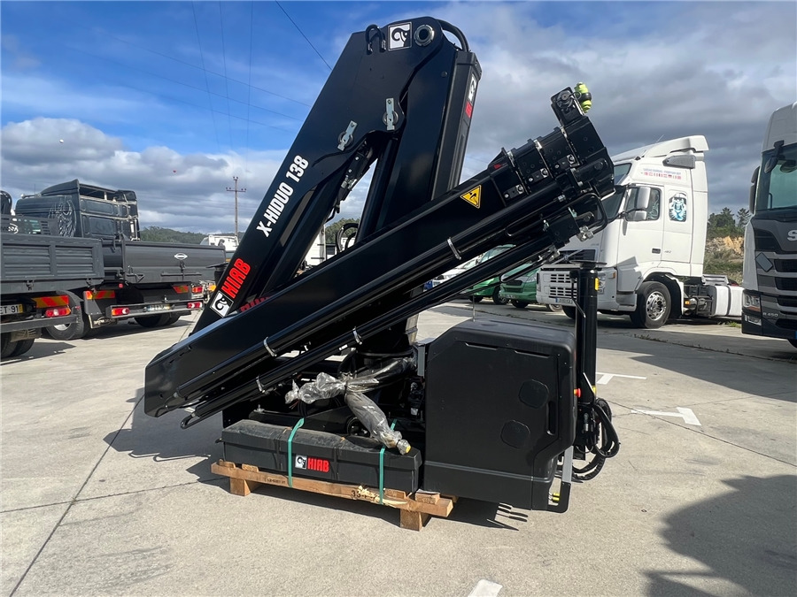 HIAB 138B-3 X-HIDUO NOVA - Macara montată: Foto 2 HIAB 138B-3 X-HIDUO NOVA - Macara montată: Foto 2