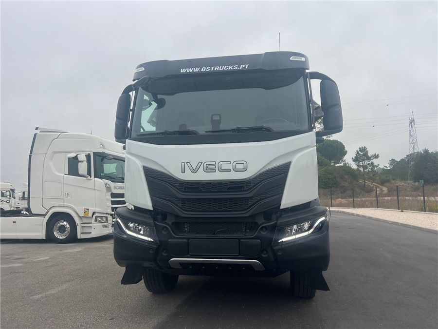 Iveco T-WAY 500 / RETARDER - Camion basculantă: Foto 2 Iveco T-WAY 500 / RETARDER - Camion basculantă: Foto 2