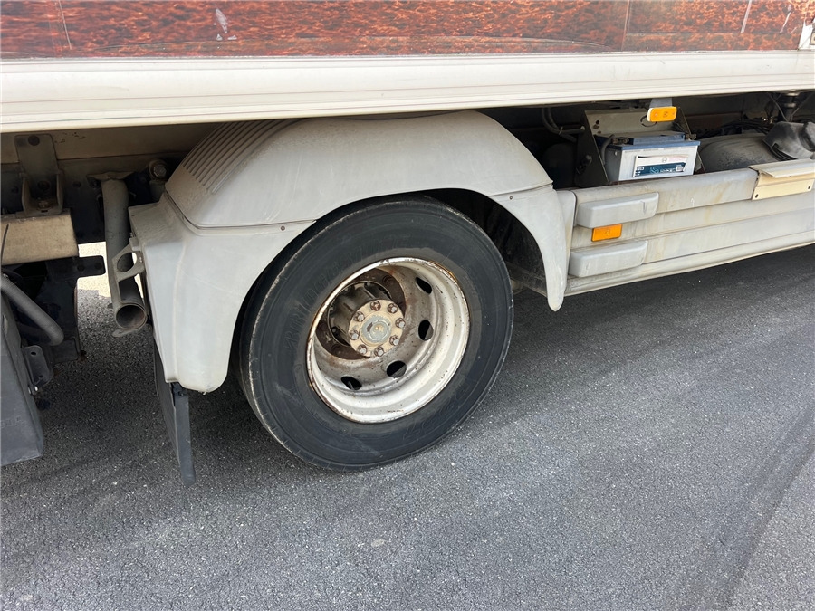 Camion frigider MERCEDES-BENZ 1318: Foto 16