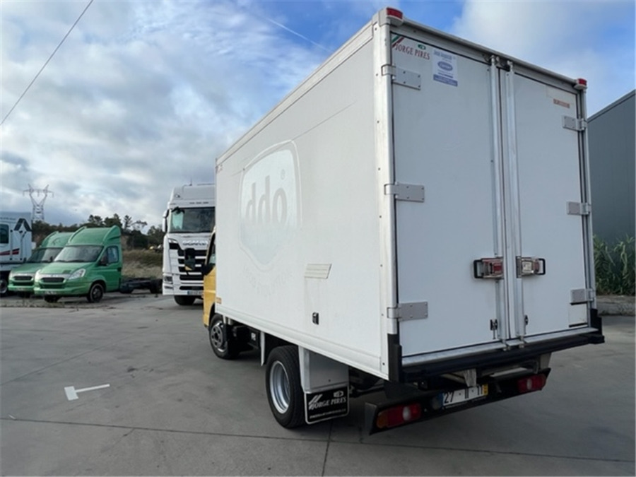 Mitsubishi Canter - Autoutilitară frigorifica: Foto 4 Mitsubishi Canter - Autoutilitară frigorifica: Foto 4