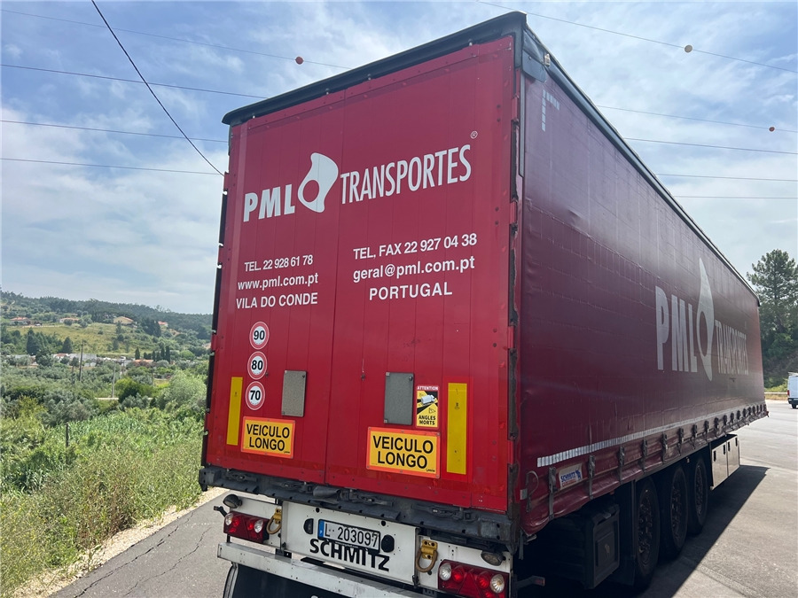 SCHMITZ CARGOBULL SCB-S3T TETO ELEVAR - Semiremorcă prelată: Foto 3 SCHMITZ CARGOBULL SCB-S3T TETO ELEVAR - Semiremorcă prelată: Foto 3