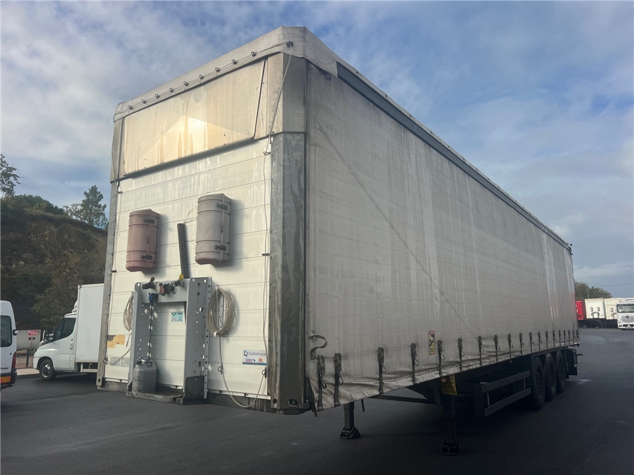SCHMITZ S01 - Semiremorcă prelată: Foto 3 SCHMITZ S01 - Semiremorcă prelată: Foto 3
