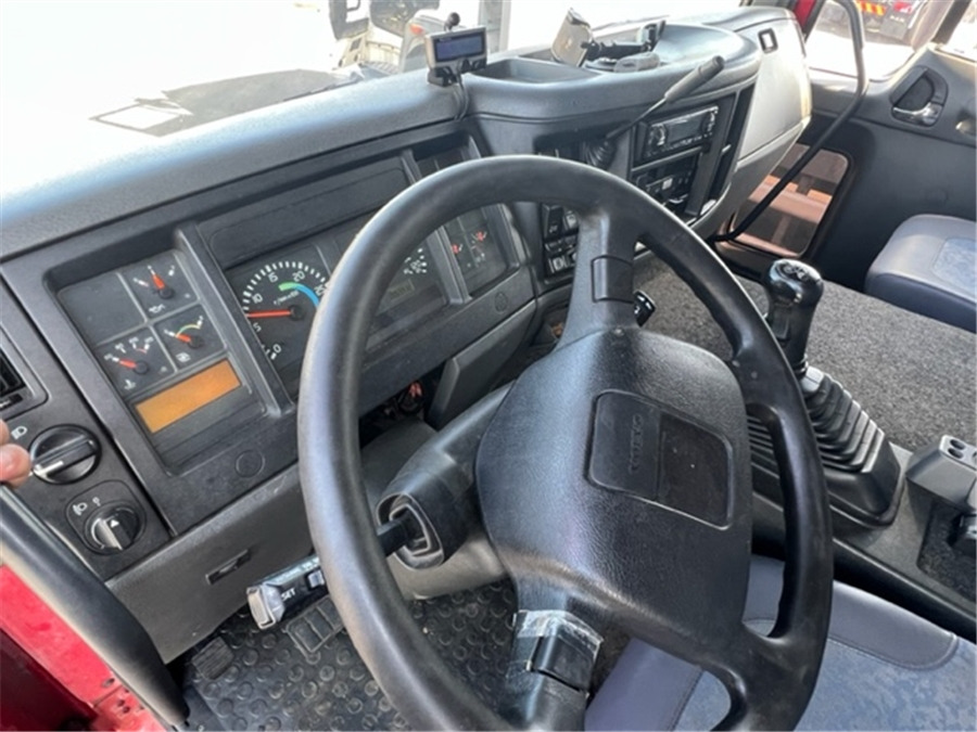 Camion şasiu Volvo FL250: Foto 6