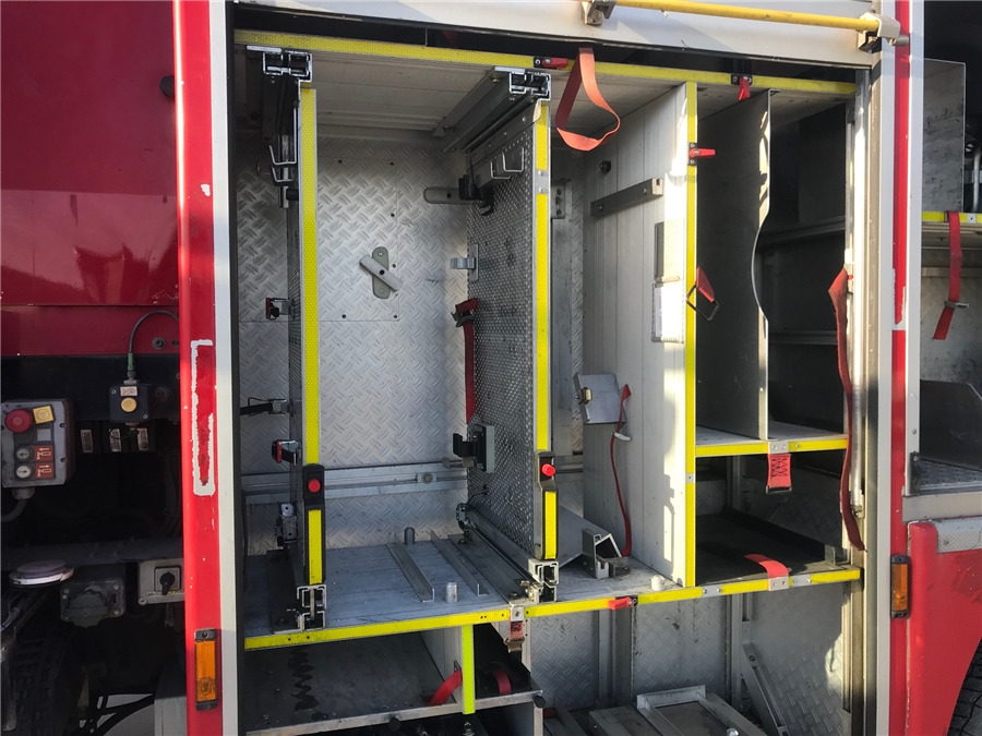 Autospeciala de stins incendii Volvo FM 340 FIRE TRUCK: Foto 11 Autospeciala de stins incendii Volvo FM 340 FIRE TRUCK: Foto 11