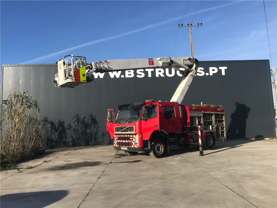 Autospeciala de stins incendii Volvo FM 340 FIRE TRUCK: Foto 18 Autospeciala de stins incendii Volvo FM 340 FIRE TRUCK: Foto 18