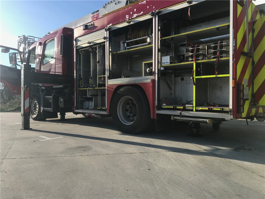 Autospeciala de stins incendii Volvo FM 340 FIRE TRUCK: Foto 14 Autospeciala de stins incendii Volvo FM 340 FIRE TRUCK: Foto 14