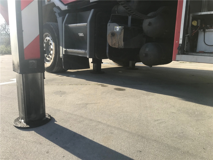 Autospeciala de stins incendii Volvo FM 340 FIRE TRUCK: Foto 15 Autospeciala de stins incendii Volvo FM 340 FIRE TRUCK: Foto 15