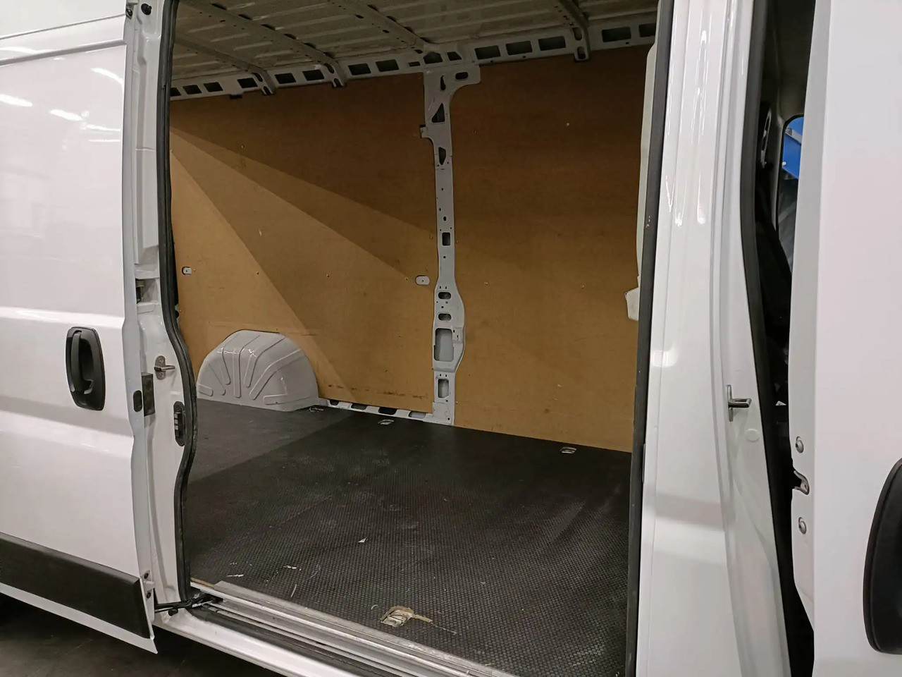 Leasing de  FIAT DUCATO 35 L3H2 CNG METANO FIAT DUCATO 35 L3H2 CNG METANO: Foto 6