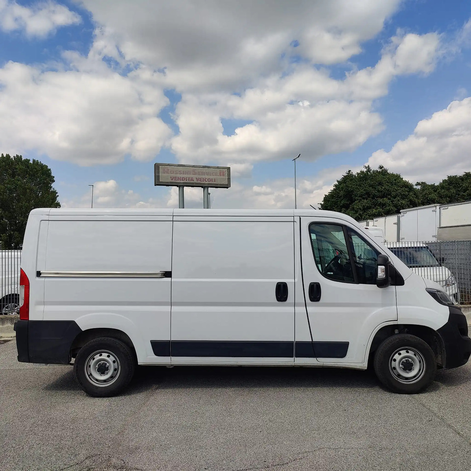 FIAT DUCATO L1H1 140 - Dubă: Foto 2 FIAT DUCATO L1H1 140 - Dubă: Foto 2