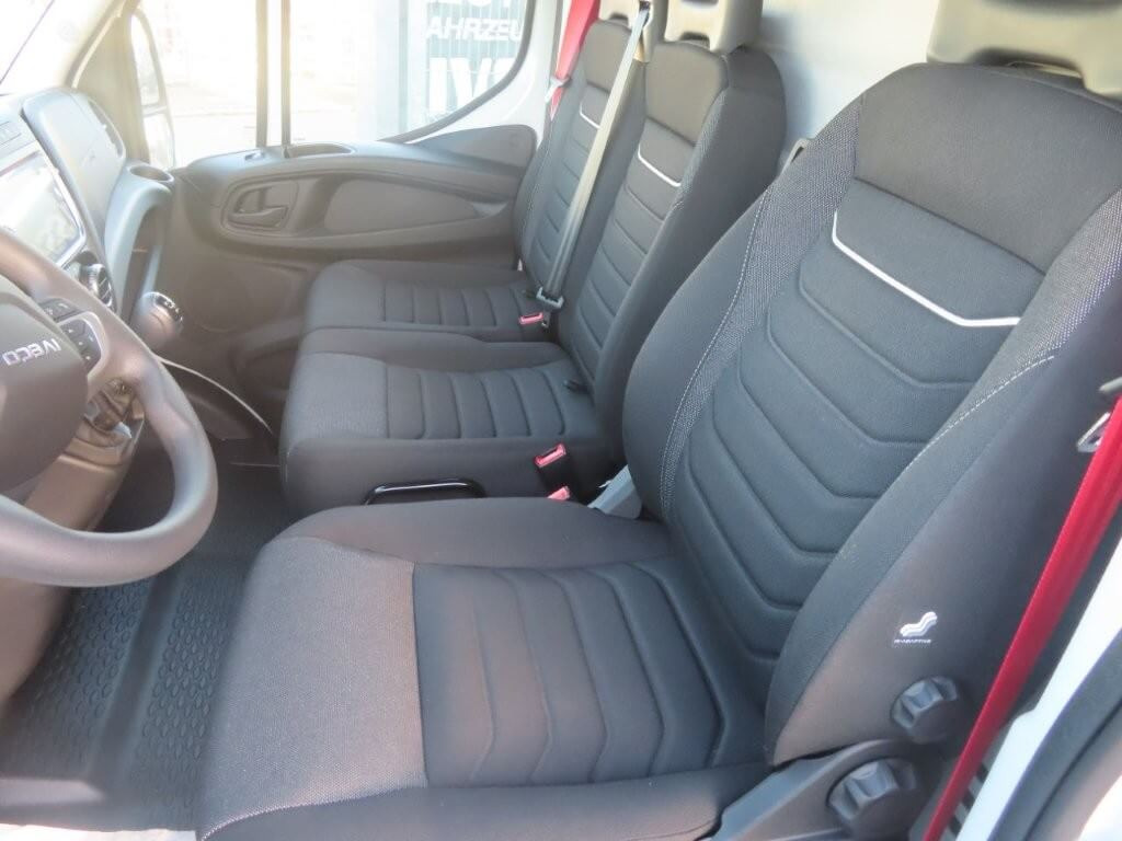 IVECO DAILY 35C16 3000 cc KM 0 - Autoutilitară box: Foto 2 IVECO DAILY 35C16 3000 cc KM 0 - Autoutilitară box: Foto 2